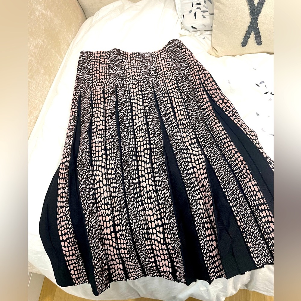 Women’s knit infinity knit apparalel skirt